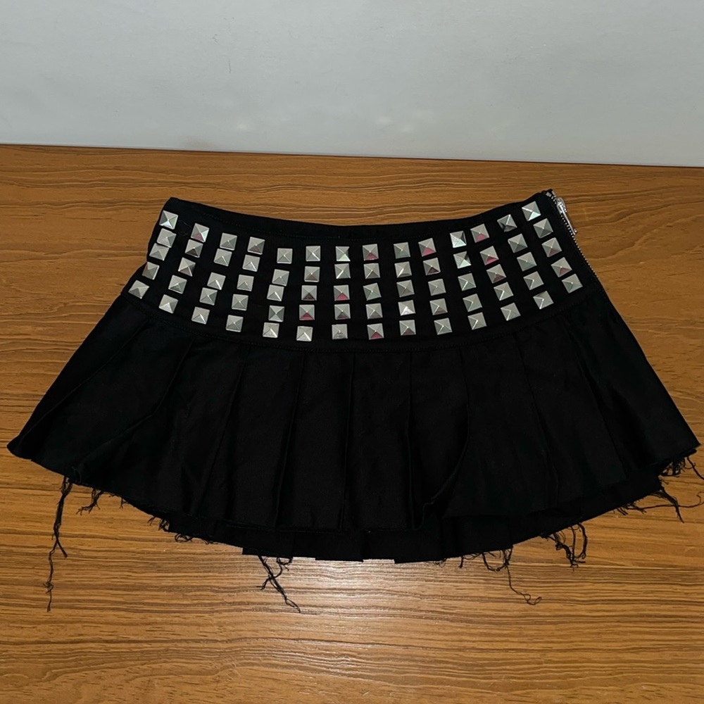 EUC DOLLS KILL Current Mood Bad Behavior Studded Pleated Micro Mini Skirt